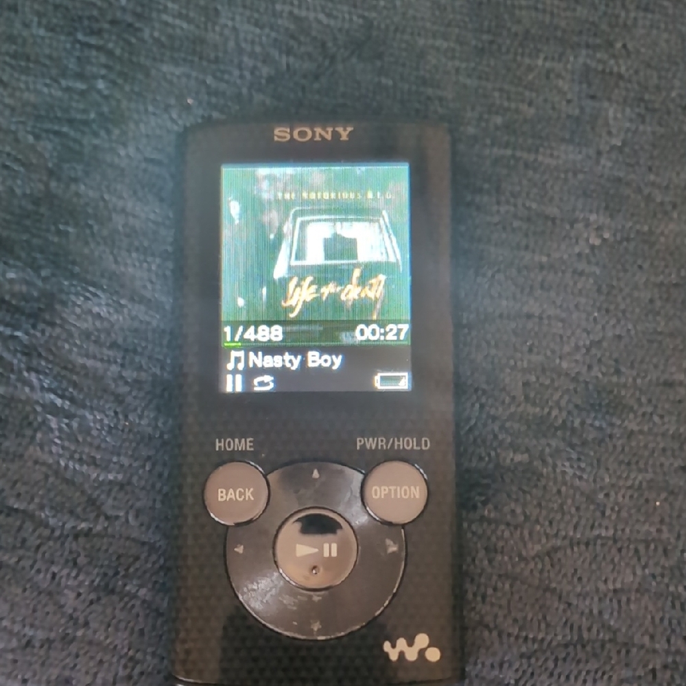 Sony NWZ-E384 Walkman MP3 Player